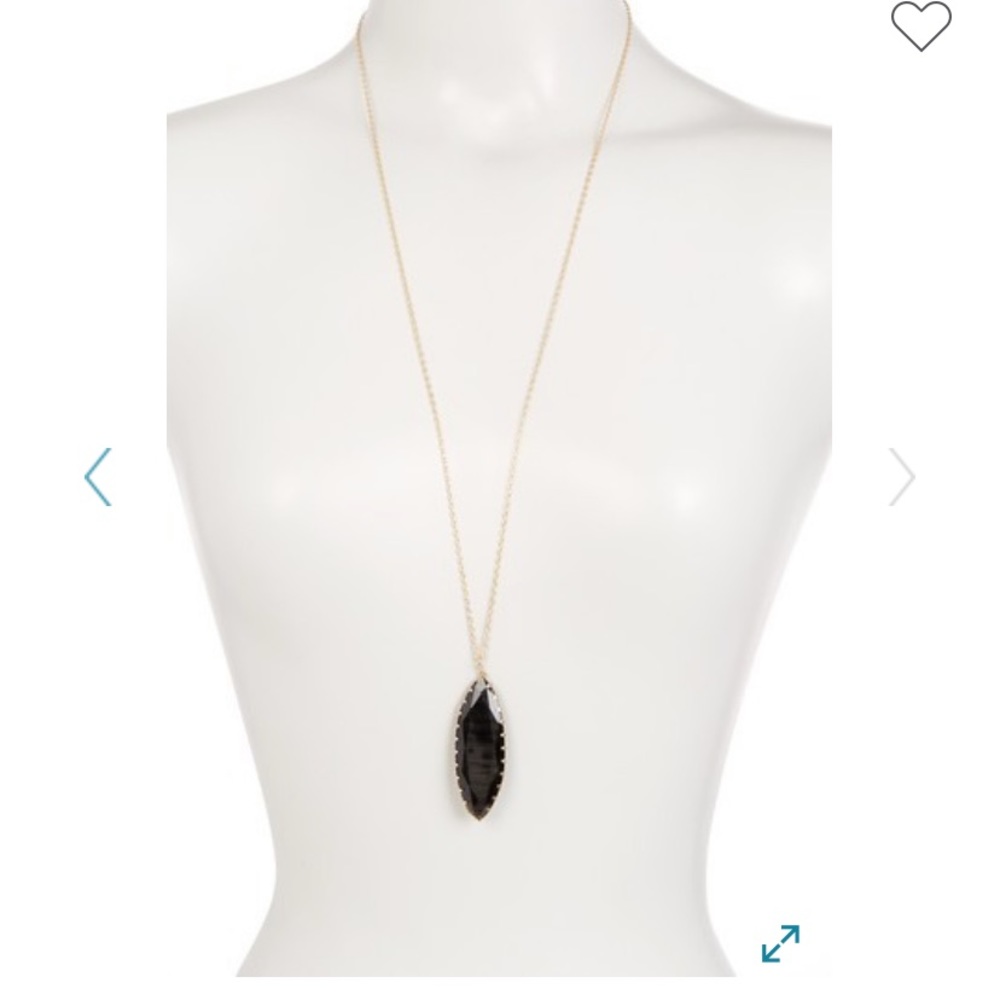 14th & Union
Wire Wrapped Stone Pendant Necklace